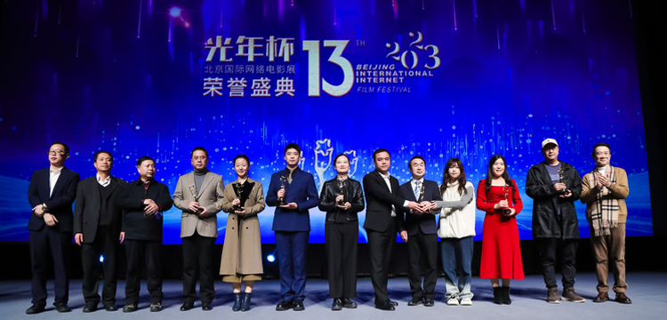 吴新明“六一”国际儿童节看望慰问师生 向全市少年儿童致以节日祝福首页